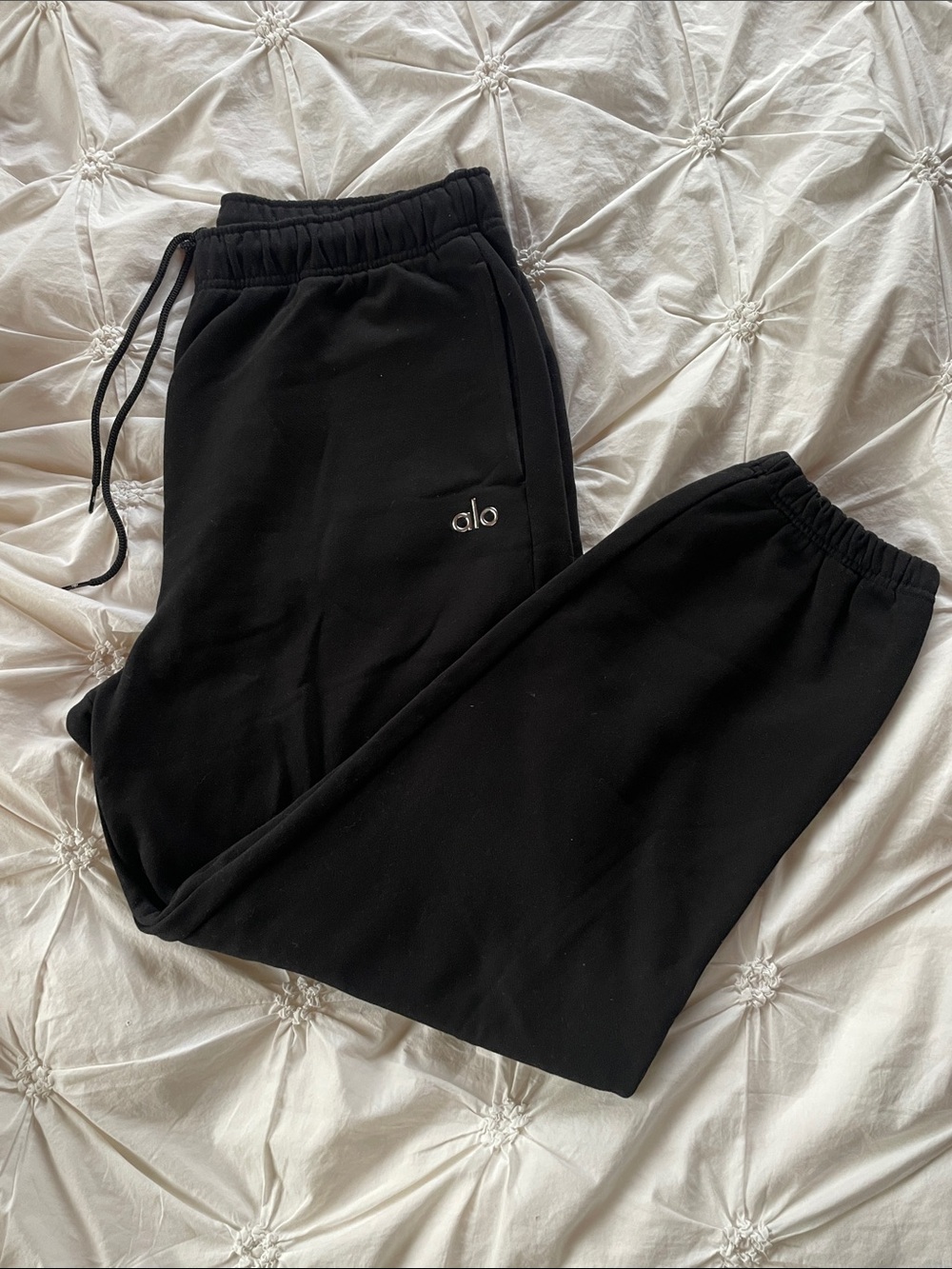 Alo Black Joggers